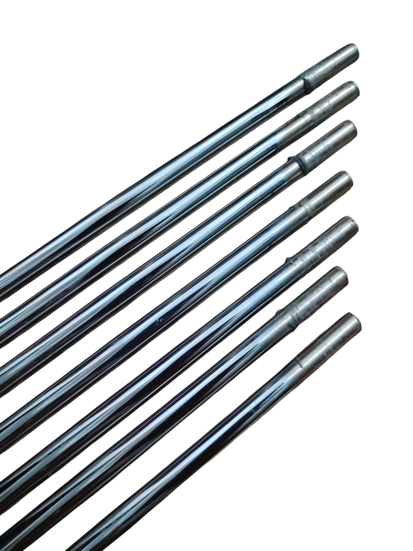 Dynamic Gold shafts, 105 S300, set of 7 shafts, 4-p. Cp2 Warp Midsize grip, Pre-Owned.